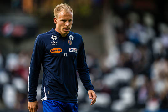Martin Ramsland of Aalesund warms up