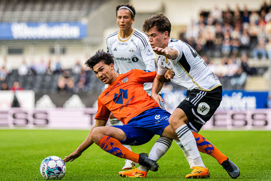 Bjørn Martin Kristensen of Aalesund and Sverre Halseth