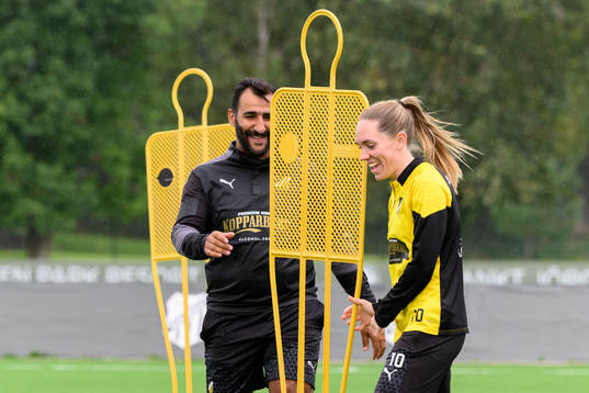 Tränare Mak Lind och Elin Rubensson