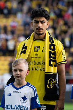 Elfsborgs Ahmed Qasem med halsduk