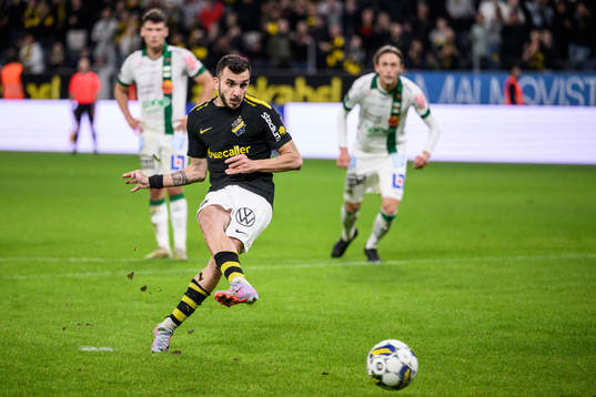 AIKs Ioannis Pittas gör 3-0 på straffspark