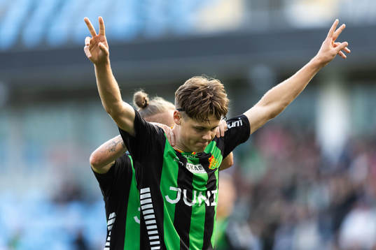 GAISs Axel Henriksson jublar
