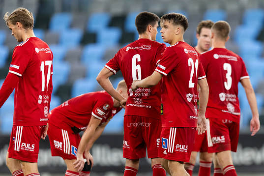Skövde AIKs Lukas Rhöse, Marc Ante Tokich och Isak