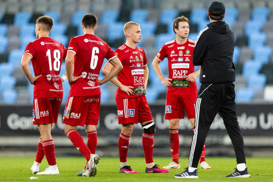 Skövde AIKs spelare deppar