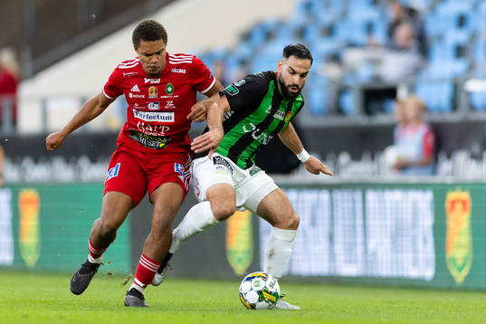Skövde AIKs Darrell Kamdem Tibell och GAIS Mervan Celik