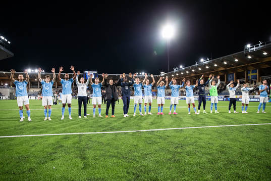 Malmö FFs spelare jublar