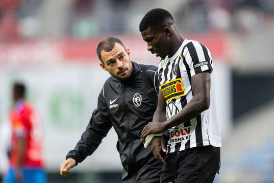 Landskronas Ousmane Diawara har ont
