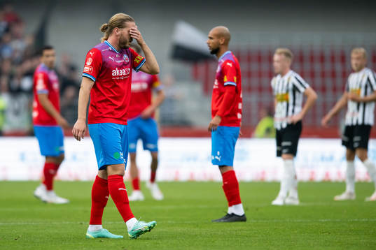 Helsingborgs Charlie Weberg deppar