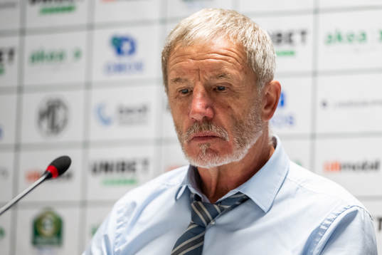 Helsingborgs tränare Stuart Baxter på presskonferensen