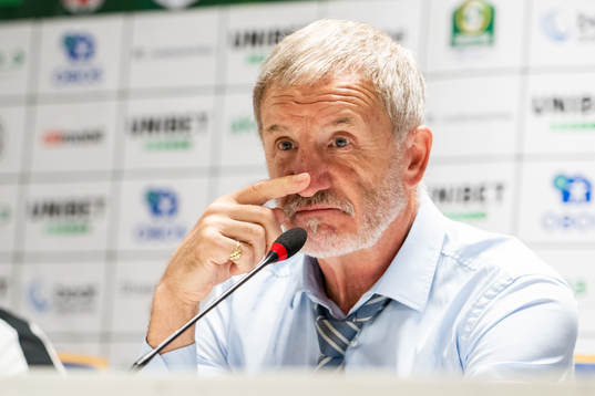 Helsingborgs tränare Stuart Baxter på presskonferensen