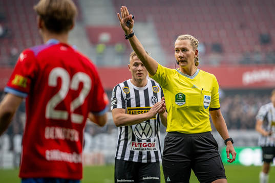 Domare Tess Olofsson