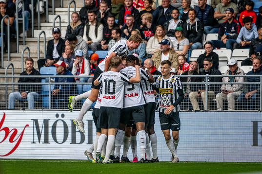 Landskronas Jesper Strid jublar