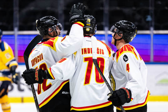 Brynäs Miks Indrasis jublar med Jack Kopacka och Theo