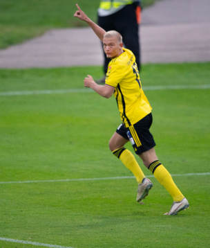 IFK Hässleholms Olle Kjellman Olblad har gjort 1-0