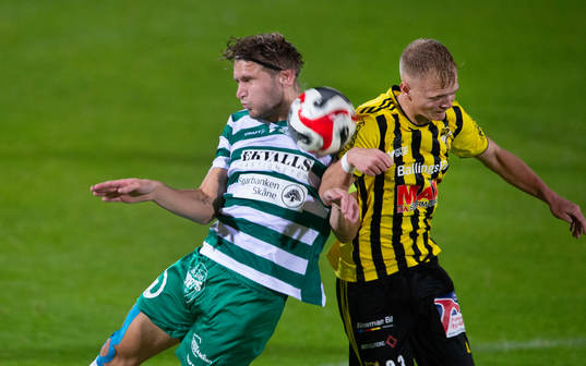 IFK Hässleholms Max Eriksson i matchen i division 2 mellan