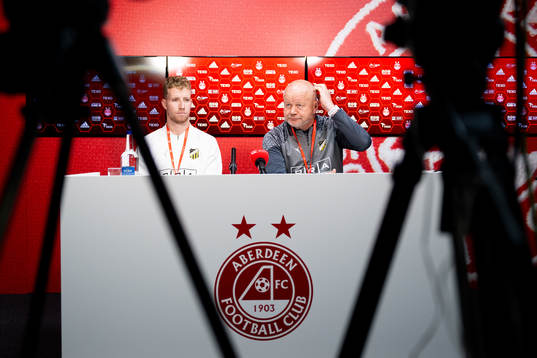 Samuel Gustafson and head coach Per-Mathias Høgmo  of