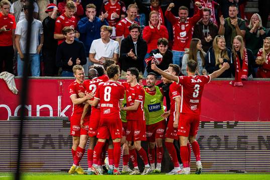 Japhet Sery Larsen of Brann celebrates