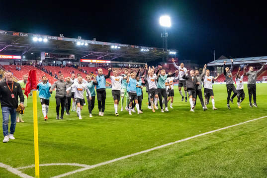 Häcken celebrates
