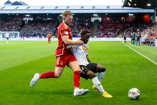 Richard Jensen of Aberdeen and Ibrahim Sadiq of Häcken