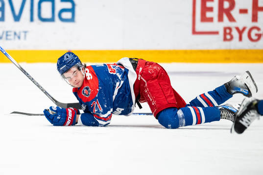 Oskarshamns Viktor Lodin har ont