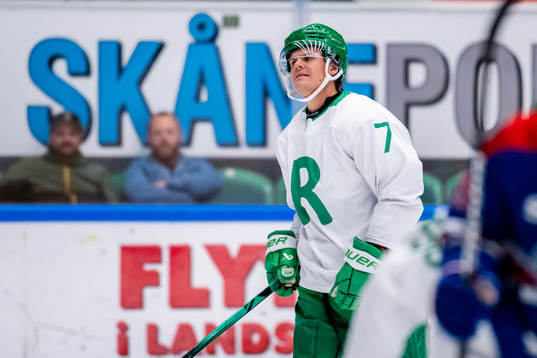 Rögles Erlend Lesund  har ont