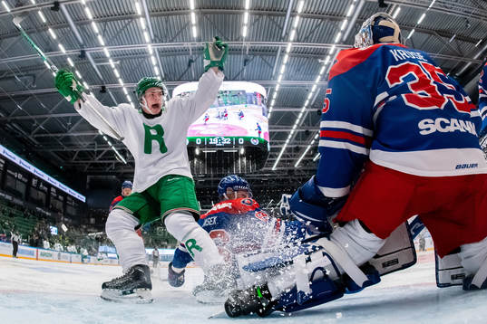 Bläddra bland fler bilder av Ishockey,  Träningsmatch, Rögle - Oskarshamn