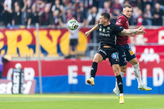 Örebros Samuel Kroon och Örgrytes Marcus Haglind Sangre