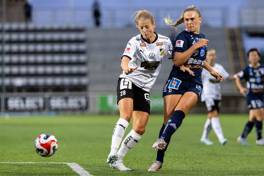 Häckens Anna Anvegård och Linköpings Lisa Björk