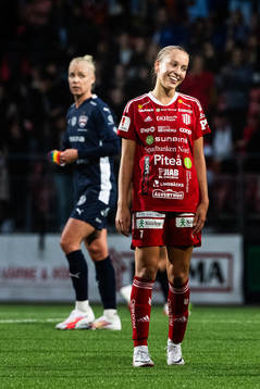FC Rosengårds Caroline Seger deppar och Piteås Sara