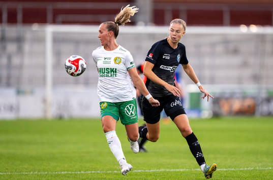 Hammarbys Julia Roddar och Växjö DFFs Elin Nilsson