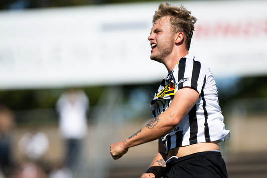 Landskronas Frederik Ihler jublar
