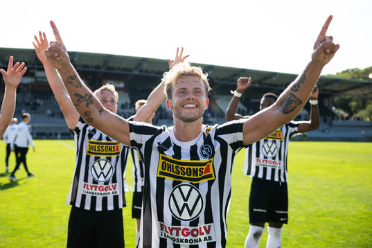Landskronas Frederik Ihler jublar