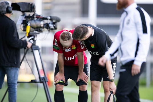 GAISs Alexander Ahl Holmström med bandage runt huvudet