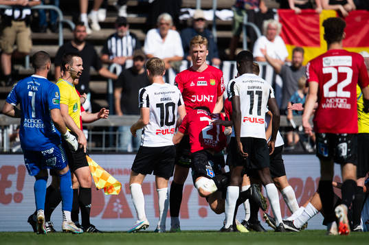 Bråk mellan Landskronas Jesper Strid, Adam Egnell och