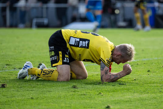 Elfsborgs Johan Larsson reagerar