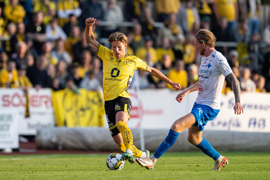 Elfsborgs Noah Söderberg och Värnamos Hampus Näsström