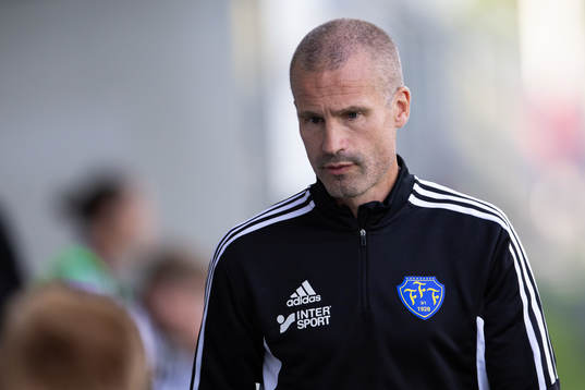 Falkenbergs tränare Christoffer Andersson