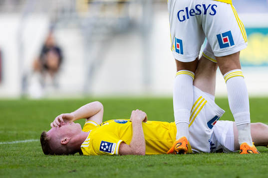 Falkenbergs Lucas Sibelius har kramp
