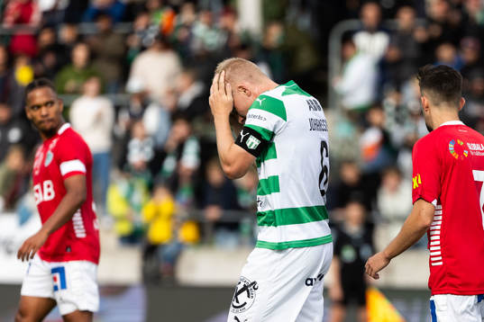 Västerås SKs Simon Johansson deppar