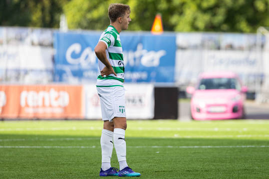 Västerås SKs Simon Gefvert deppar