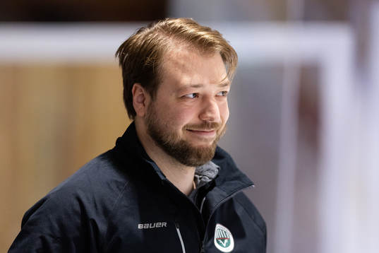 Frölundas assisterande tränare Marcus Anselm innan
