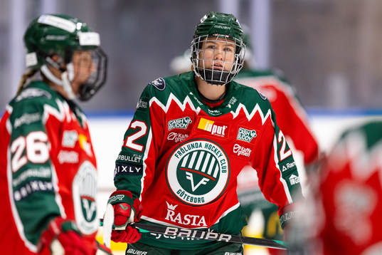 Frölundas Andrea Dalen innan träningsmatchen i ishockey