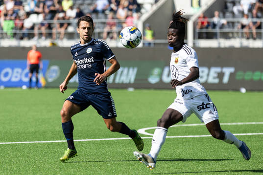 Utsiktens Predrag Randelovic och Östersunds Yannick Armel