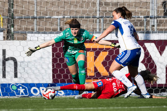 Örebros målvakt Tove Enblom