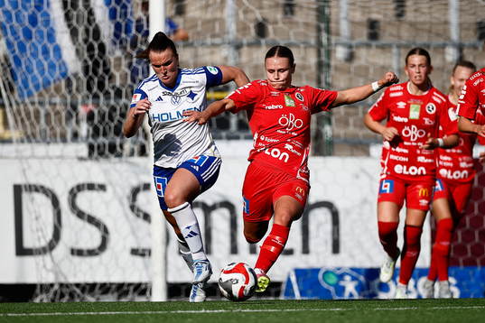 IFK Norrköpings Lovisa Gustafsson och Örebros Maja Bodin