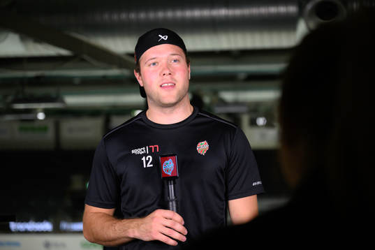 Modos Oscar Pettersson i intervju med expressens Jennifer