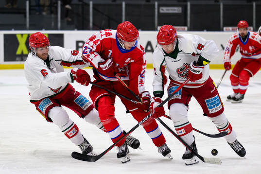 Modos Daniel Brickley och August Berg mot Timrås Oliver