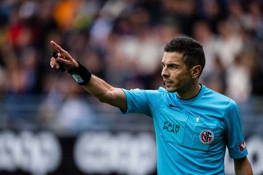 Tore Hansen, referee