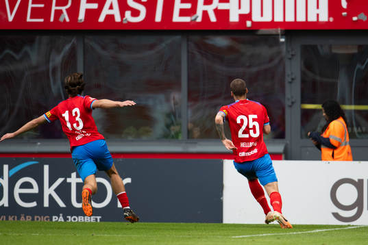 Helsingborgs Adam Hellborg +jublar