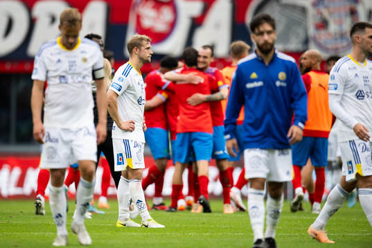 GIF Sundsvalls spelare deppar medan Helsingborgs jublar i